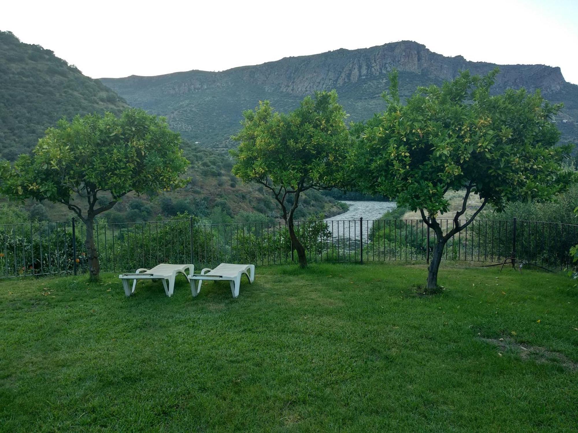 Posada Real Quinta De La Concepcion Hinojosa de Duero Buitenkant foto